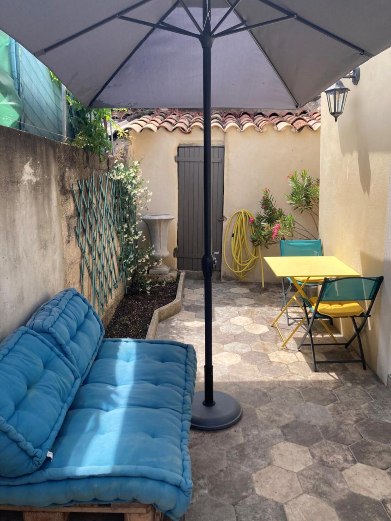 Le Studio D'Auguste- Coeur De Nimes-Chaleureux-Emplacement Ideal Nîmes Exterior foto